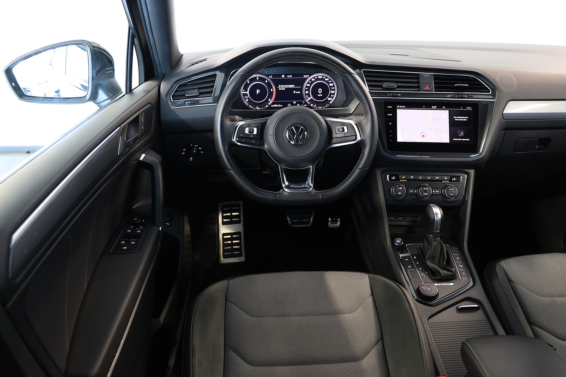 VW Tiguan Allspace 2.0 TDI SCR R-Line 4Motion DSG-image-8