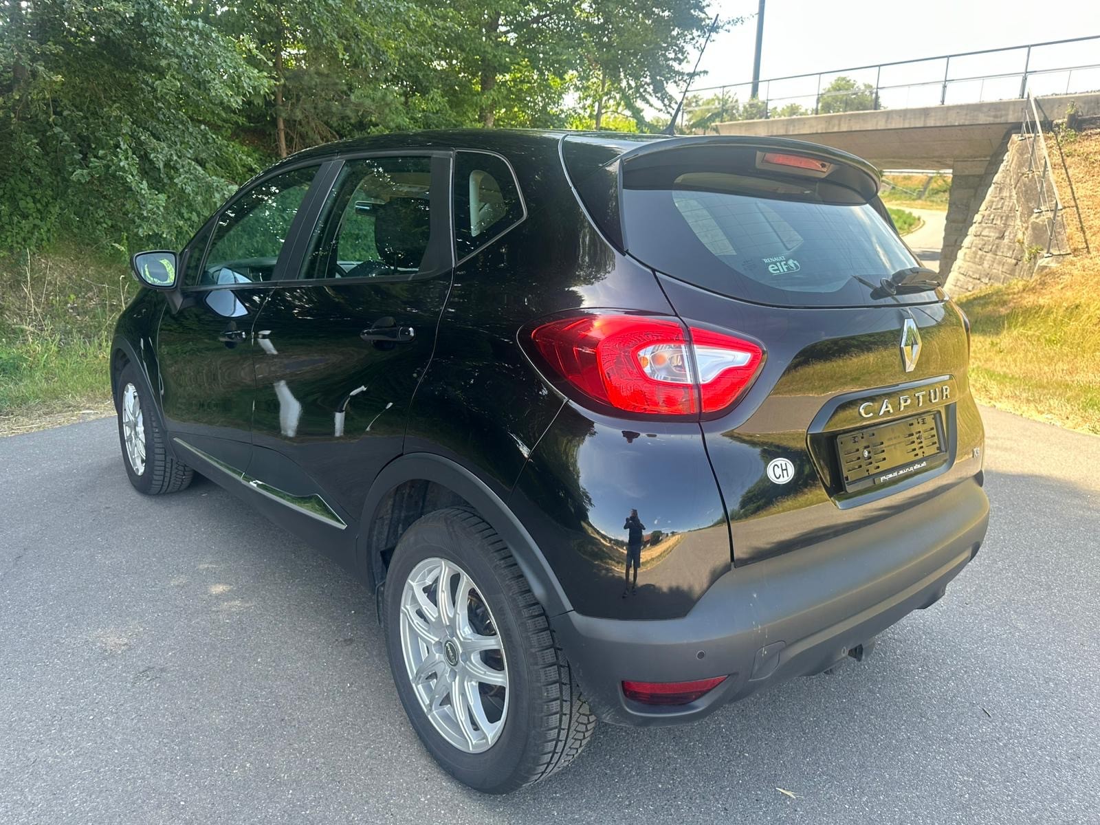 RENAULT Captur 1.2 T Helly Hansen EDC-image-4