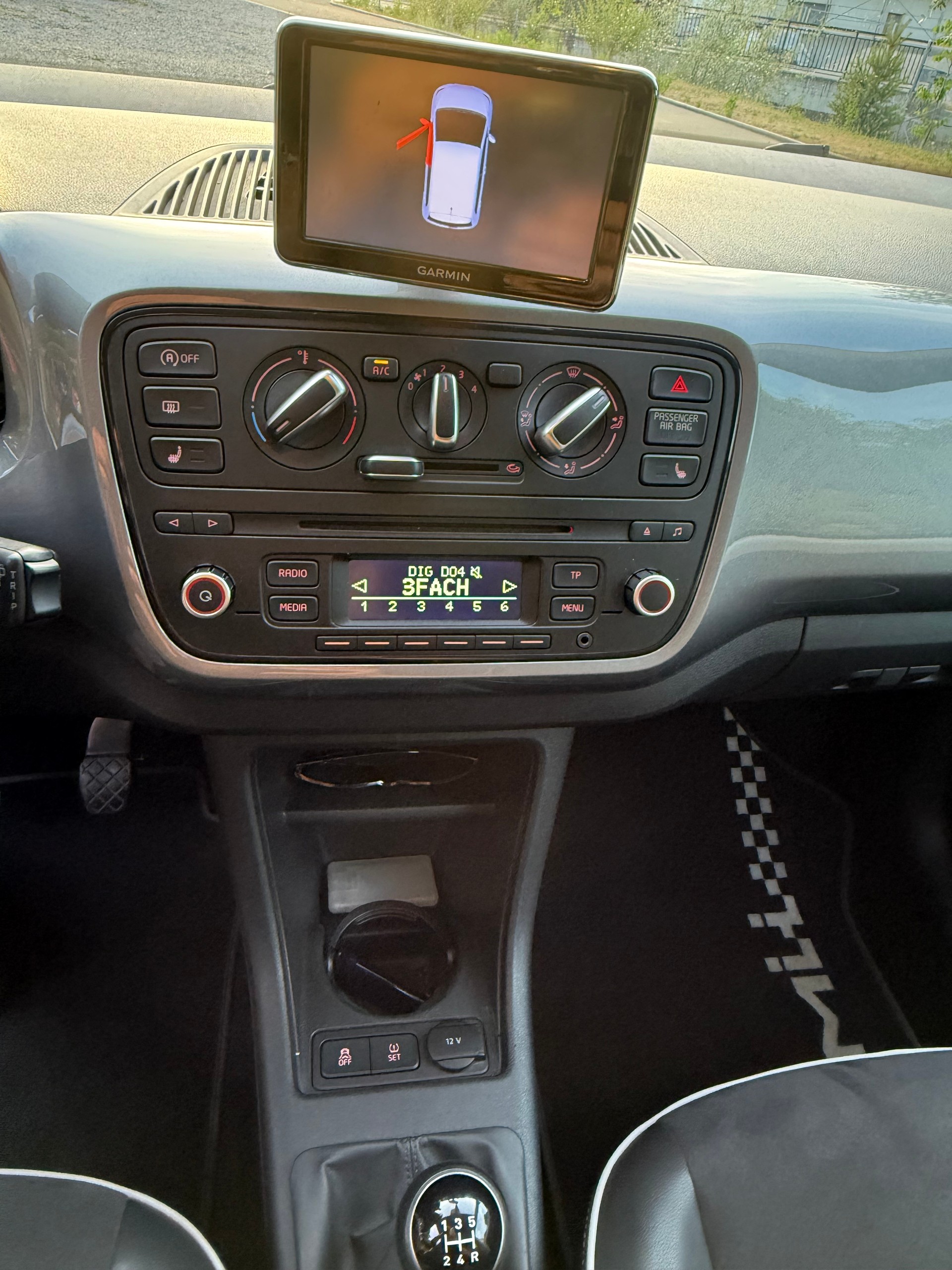 SEAT Mii 1.0 Sport Eco-image-6