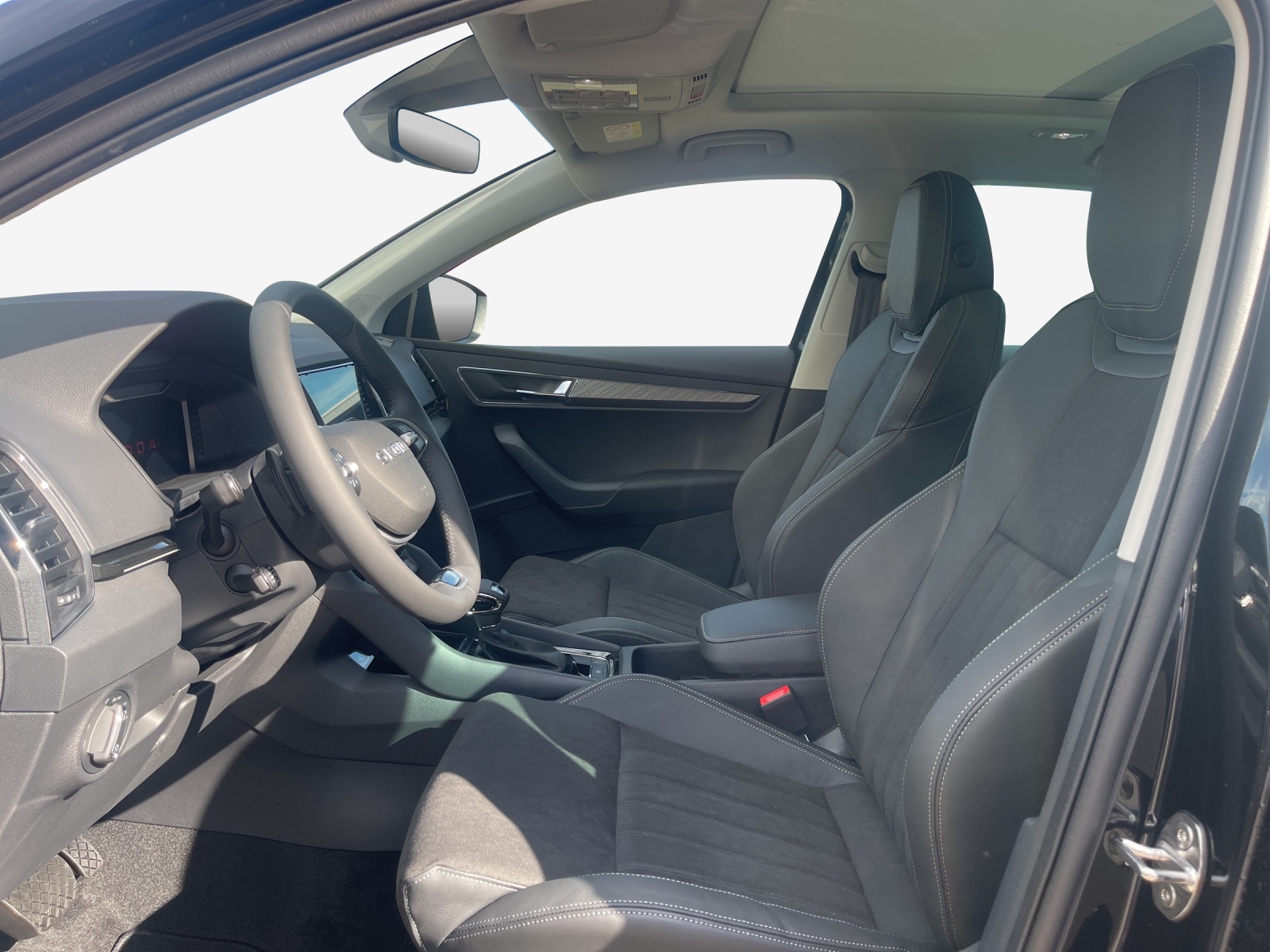 SKODA Karoq Dynamic 1.5 TSI 150PS 7DSG-image-12