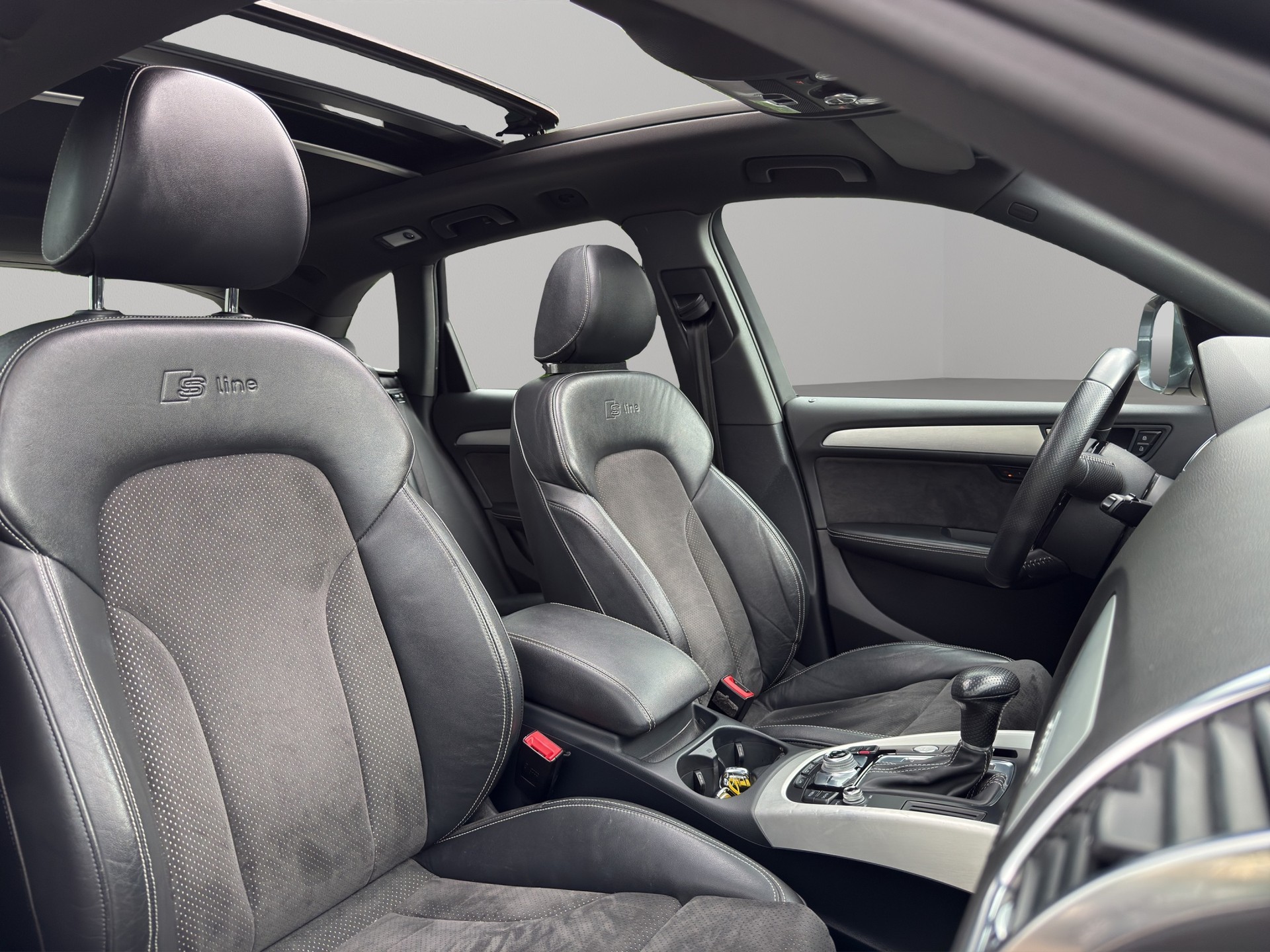 AUDI Q5 3.0 TFSI quattro tiptronic-image-21