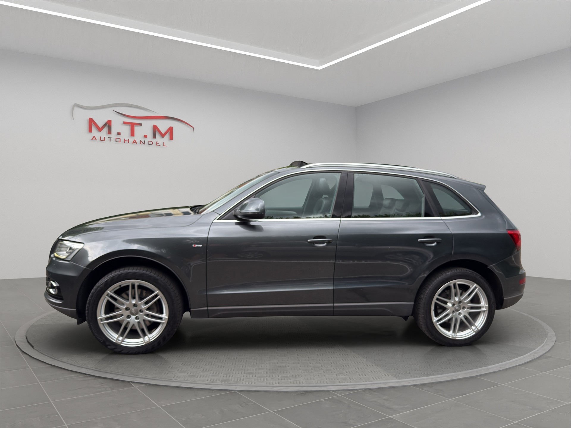 AUDI Q5 3.0 TFSI quattro tiptronic-image-7