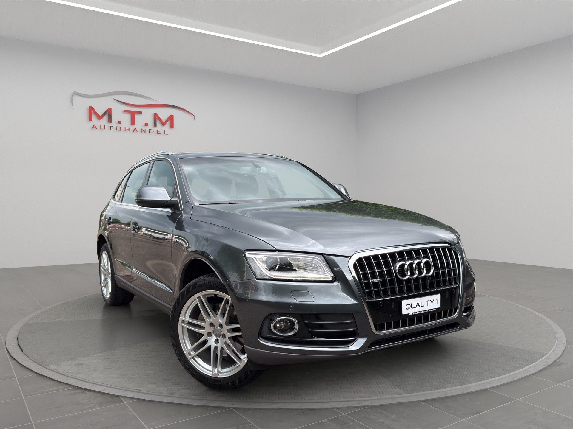 AUDI Q5 3.0 TFSI quattro tiptronic-image-0