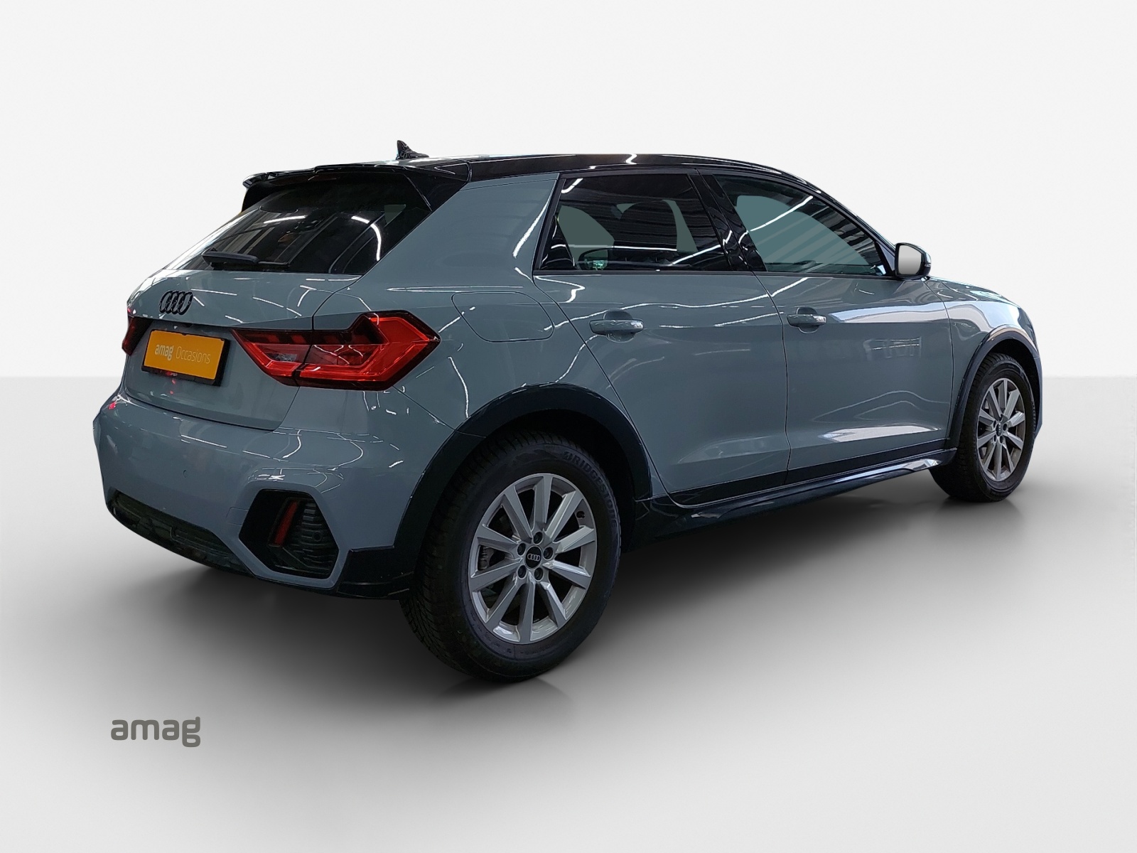 AUDI A1 allstreet 30 TFSI Attraction S-tronic-image-4