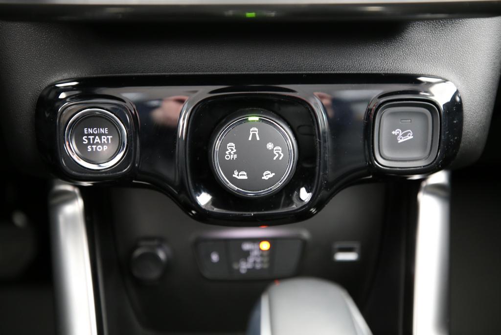 CITROEN C3 Aircross 1.2 PureTech 130 Shine-image-8