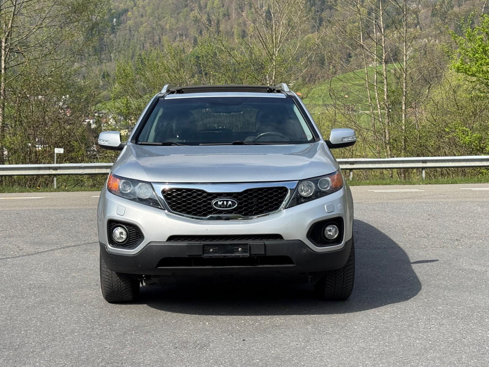 KIA Sorento 2.2 CRDI Trend Automatic-image-1