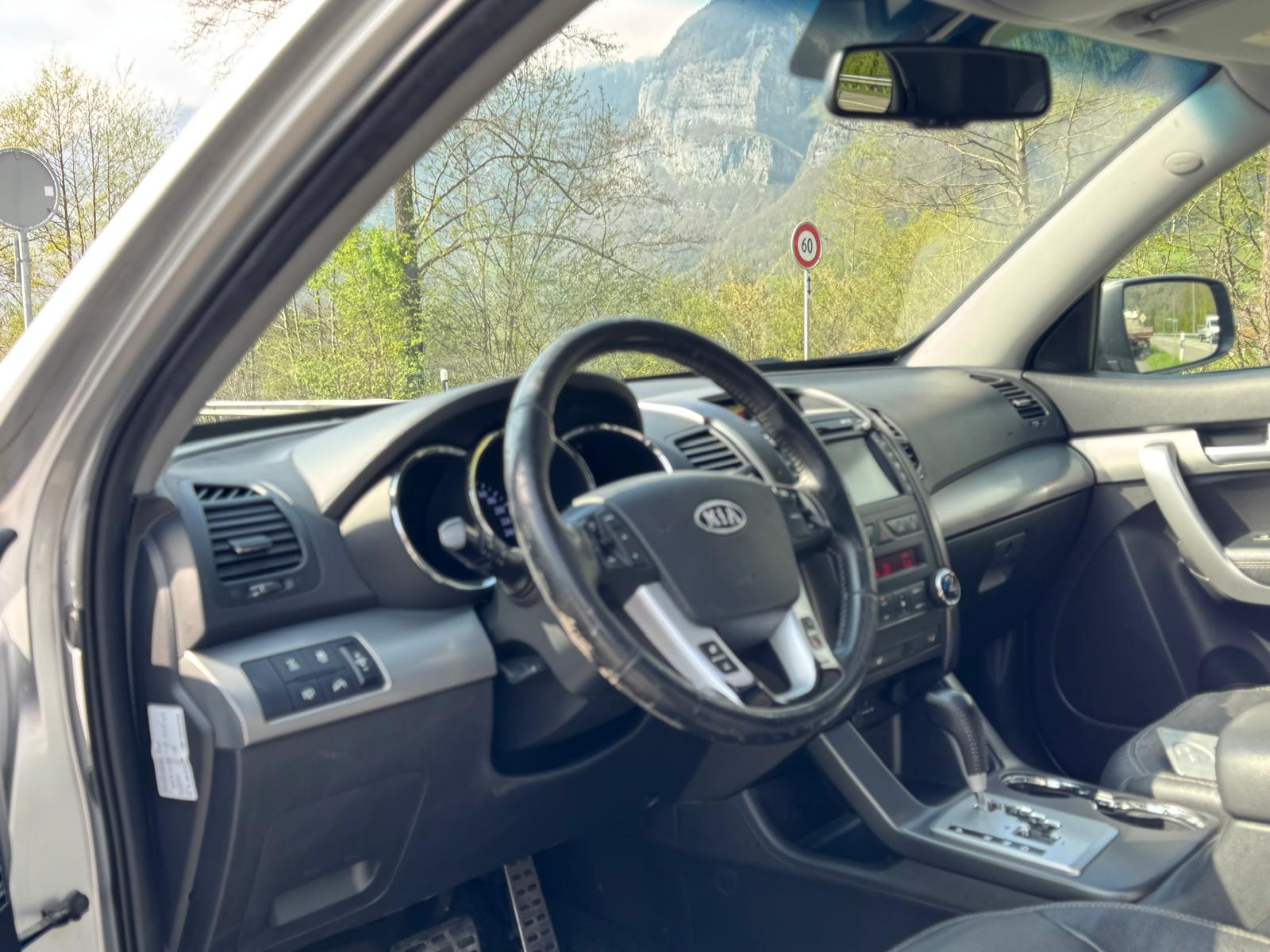 KIA Sorento 2.2 CRDI Trend Automatic-image-12