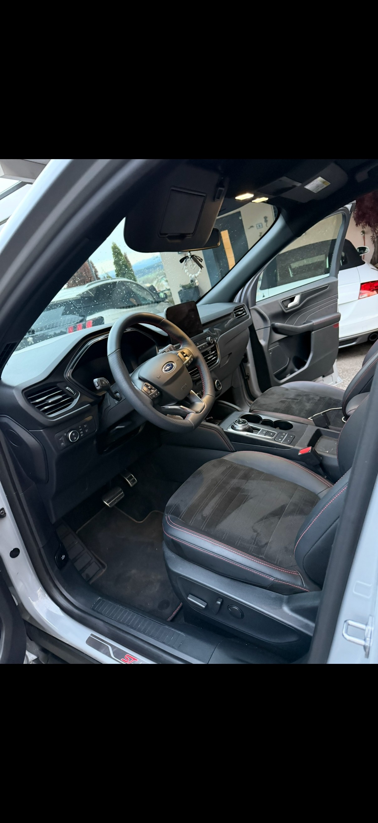 FORD FORD KUGA 2.5 Plug-in Hybrid ST-Line X Graphite Tech Edition-image-3