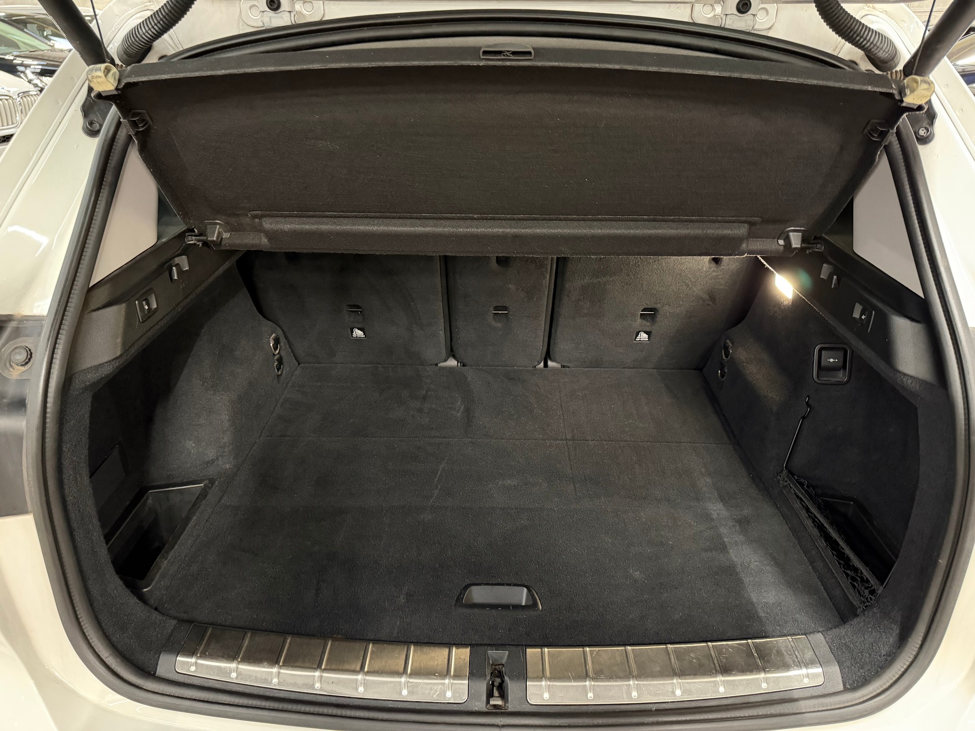 BMW X1 xDrive 20d xLine Steptronic-image-18