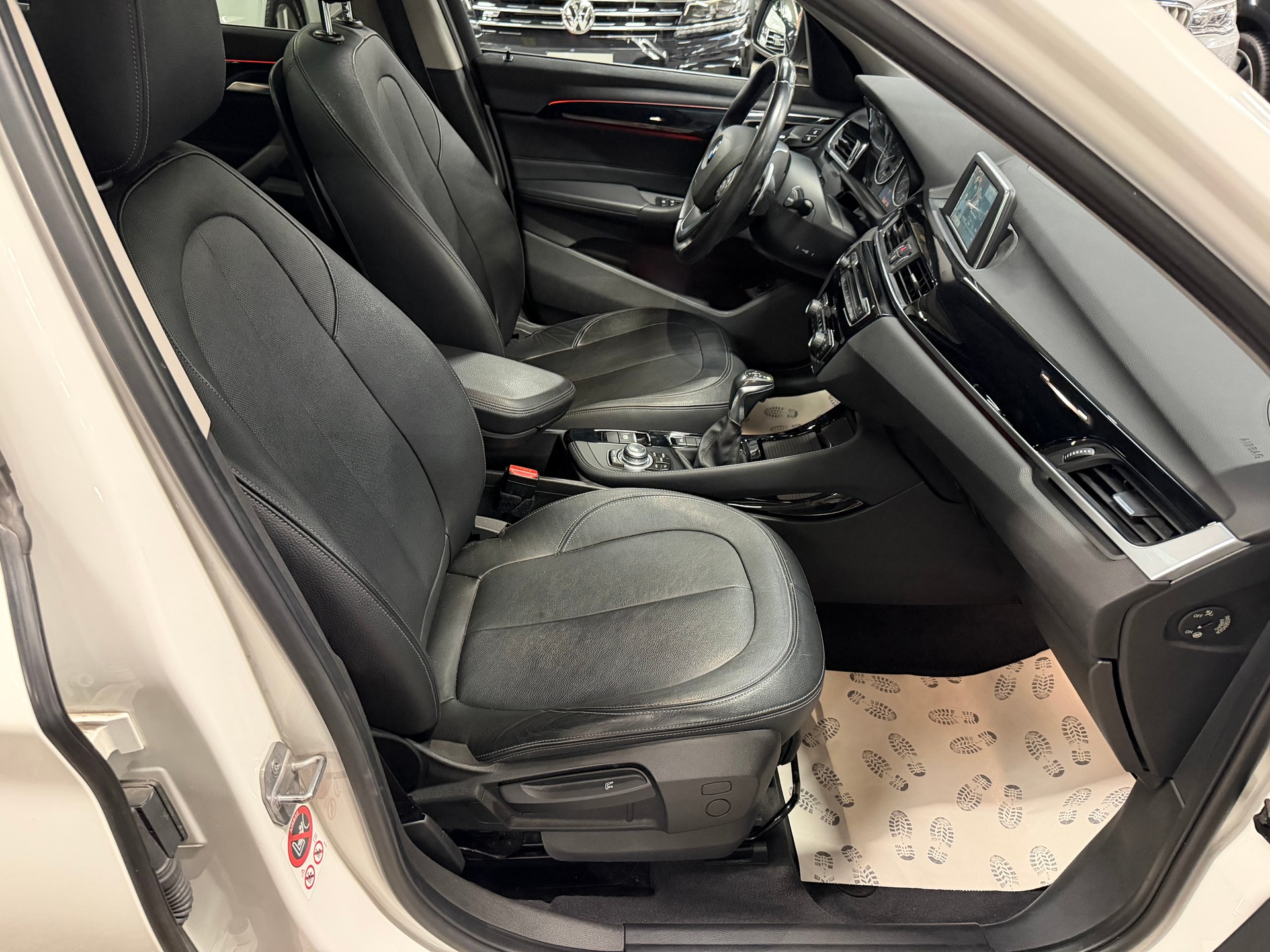 BMW X1 xDrive 20d xLine Steptronic-image-15