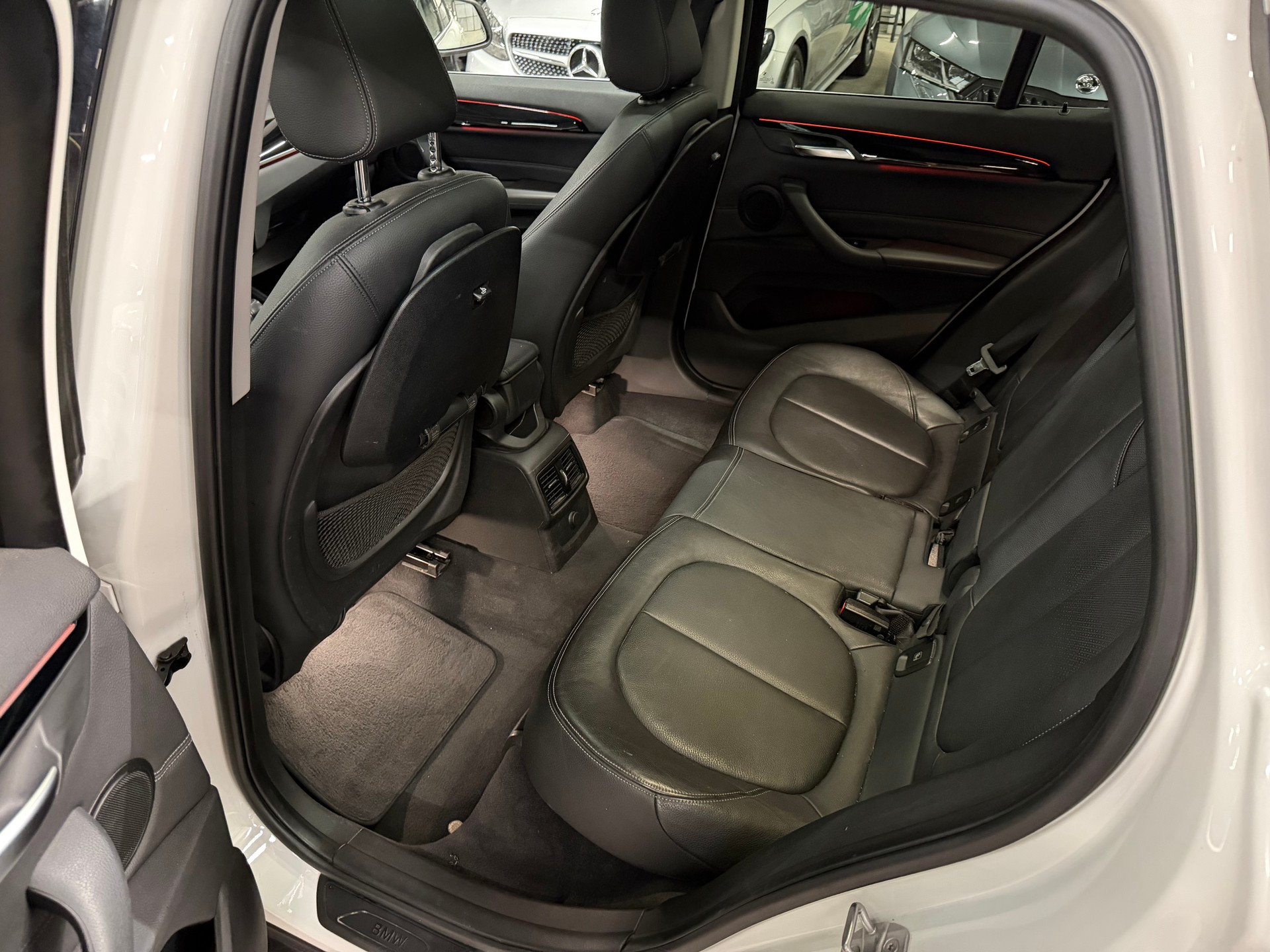 BMW X1 xDrive 20d xLine Steptronic-image-12