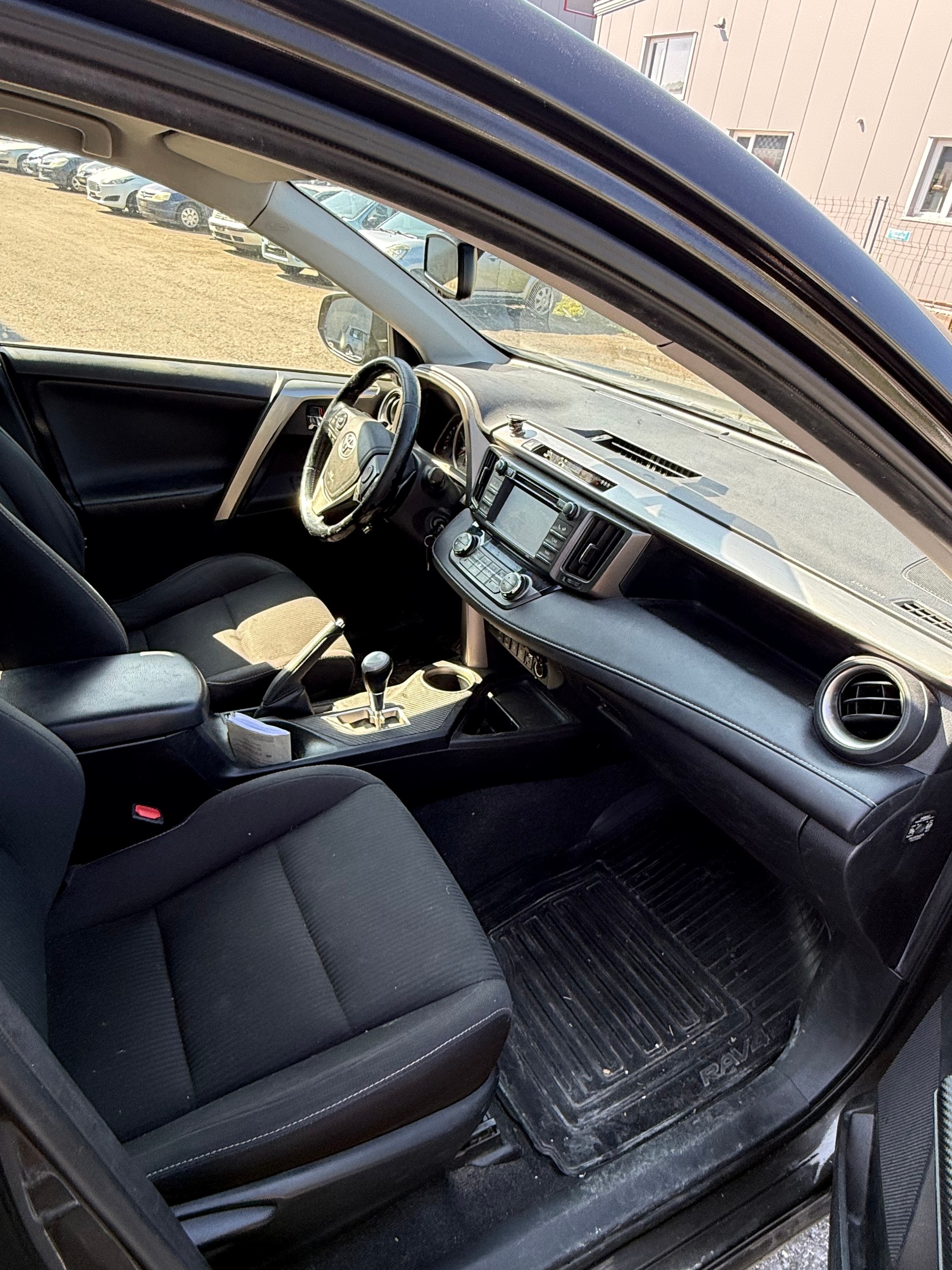TOYOTA RAV-4 2.0 Swiss Trend Multidrive S-image-6