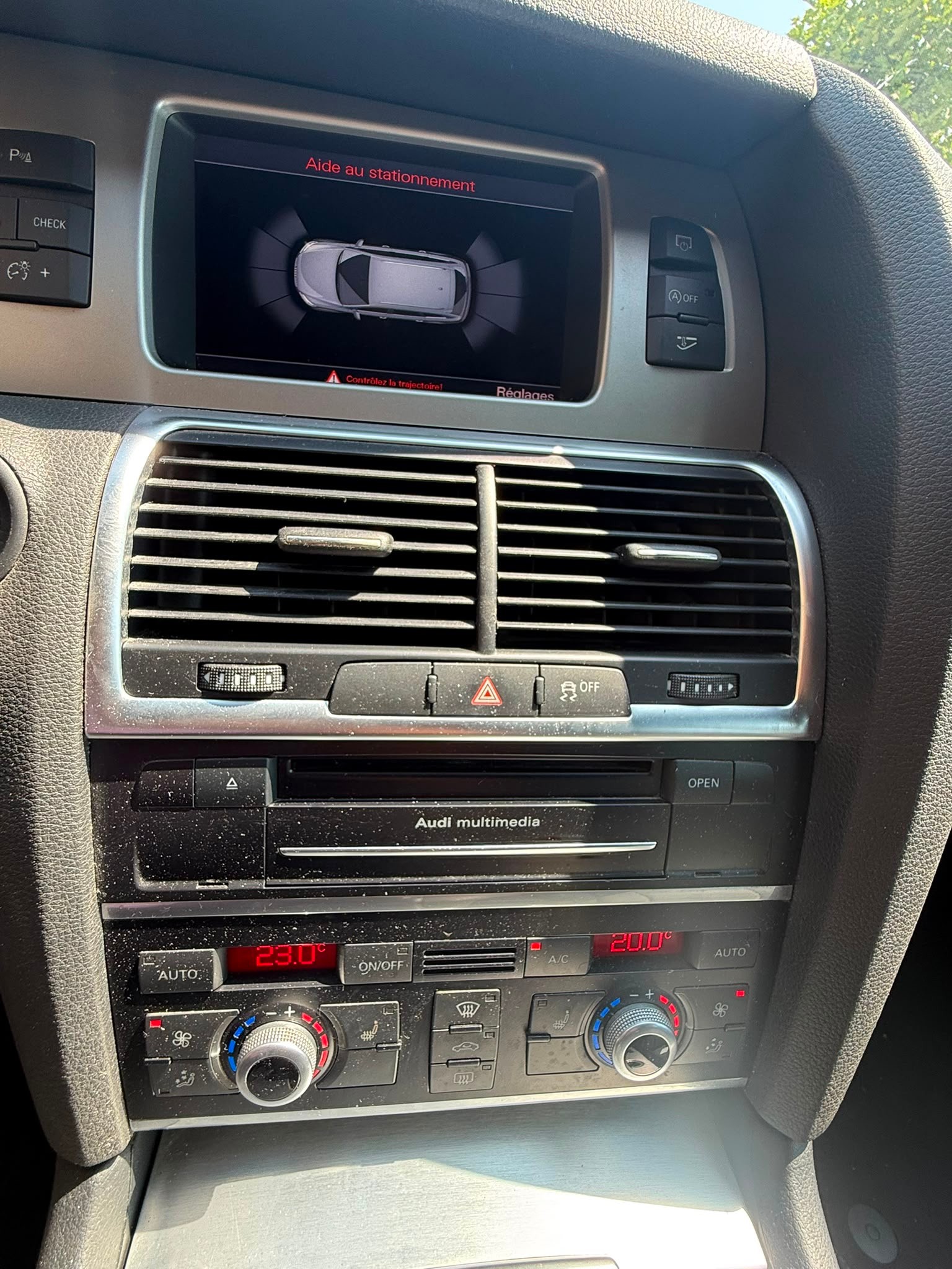 AUDI Q7 3.0 TDI quattro tiptronic-image-12