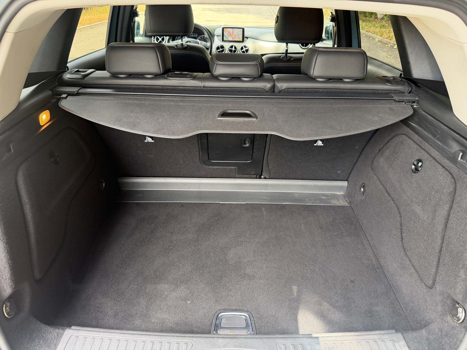 MERCEDES-BENZ B 200 7G-DCT-image-12