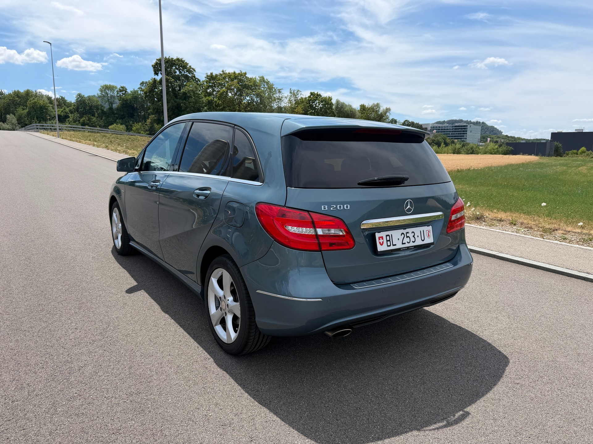 MERCEDES-BENZ B 200 7G-DCT-image-6