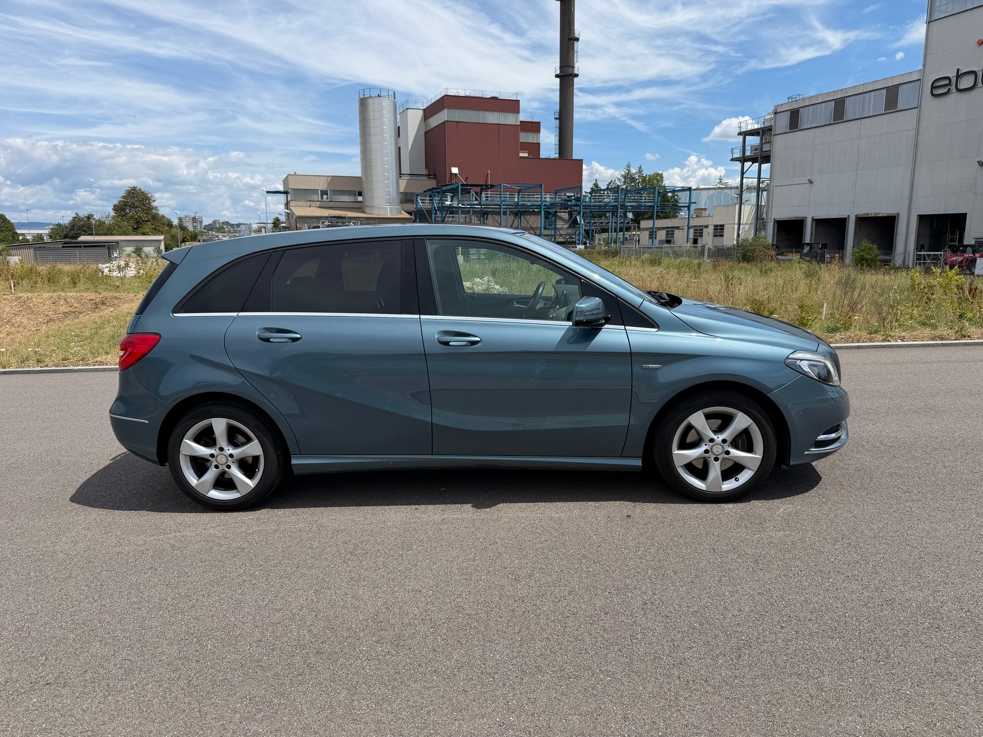 MERCEDES-BENZ B 200 7G-DCT-image-9