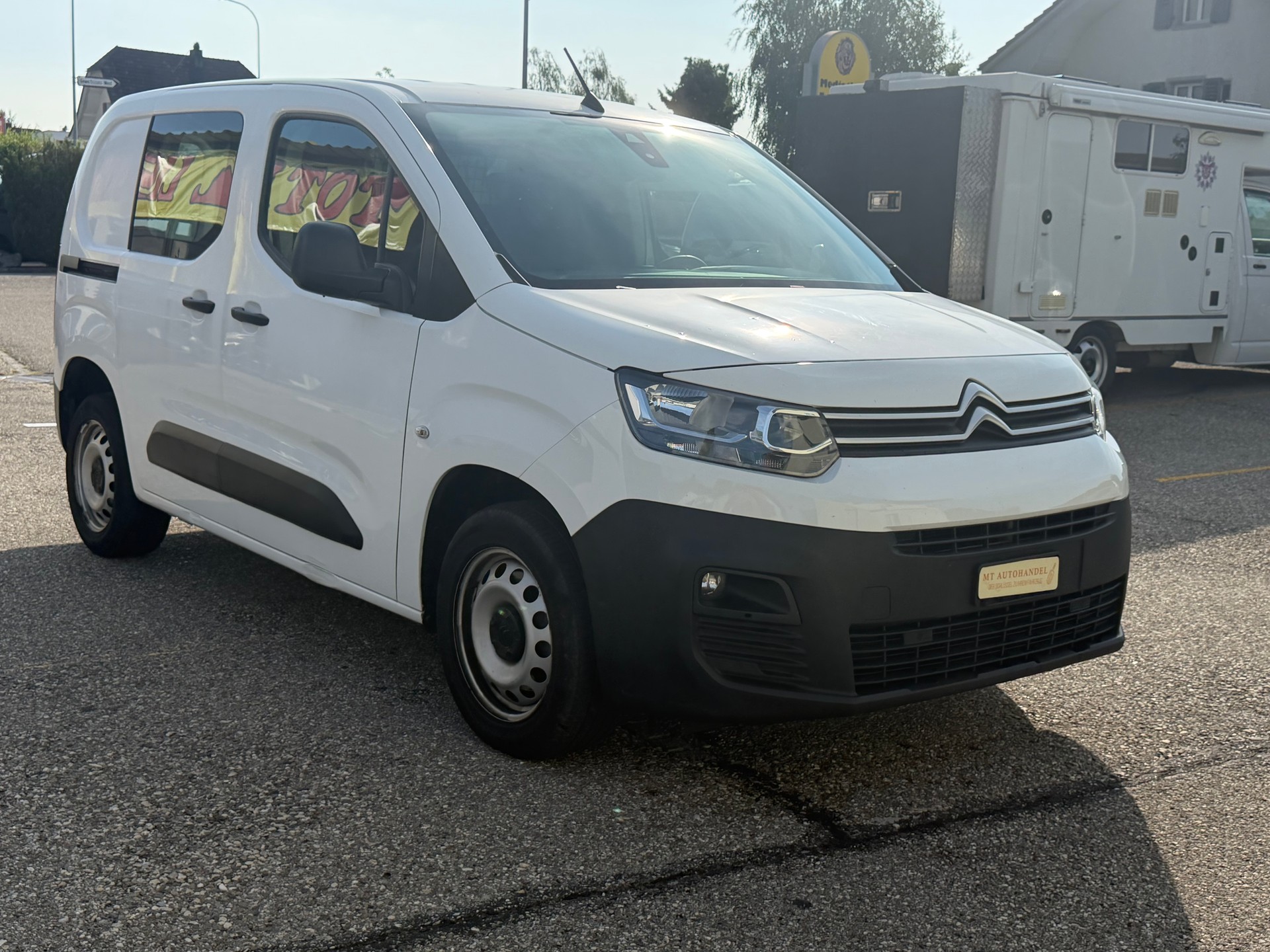 CITROEN Berlingo Van 1.2 Pure Tech 110 s/s Driver 650kg-showroom-element-2