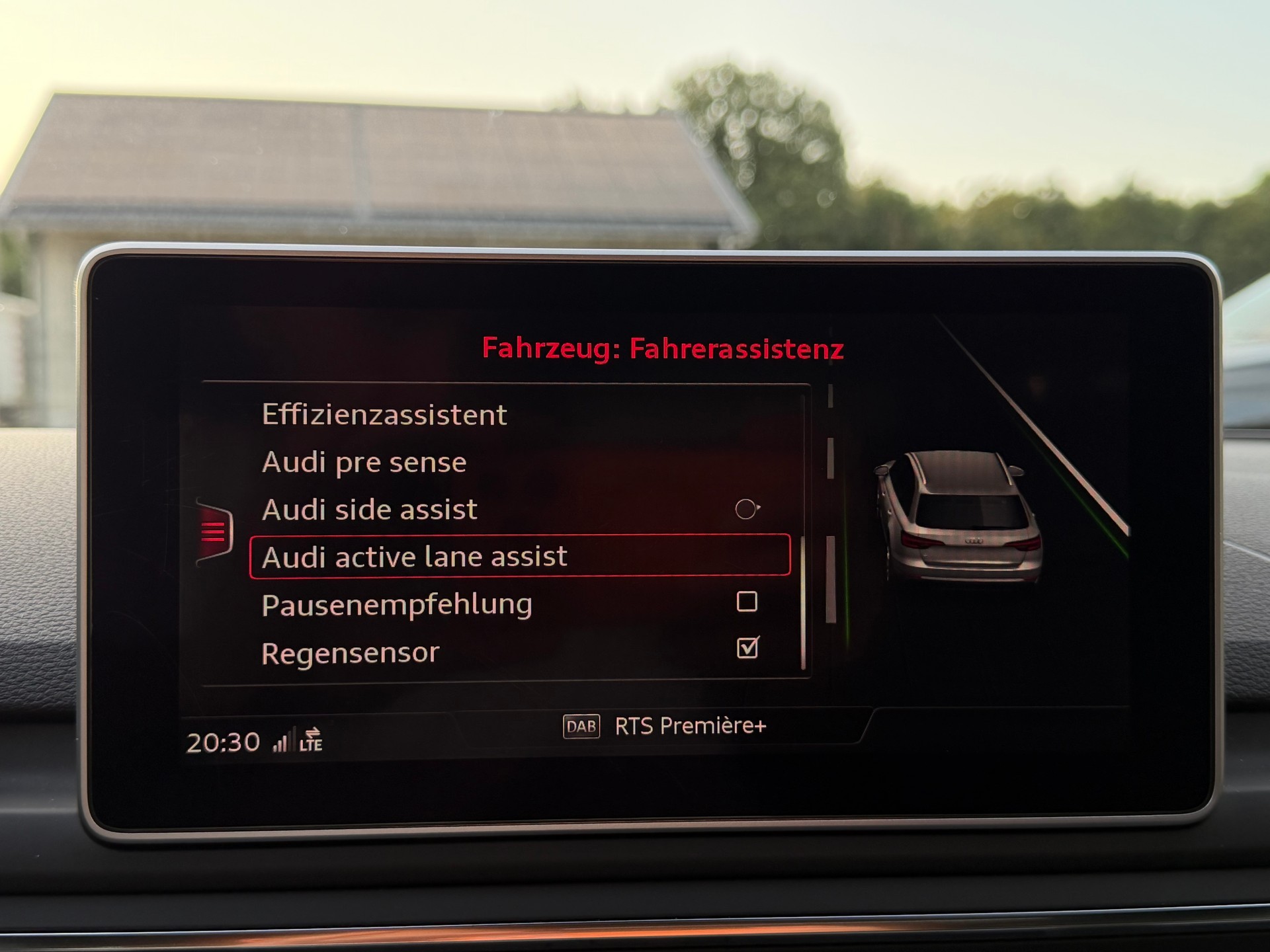 AUDI A4 Avant 2.0 TFSI Sport quattro S-tronic-image-22