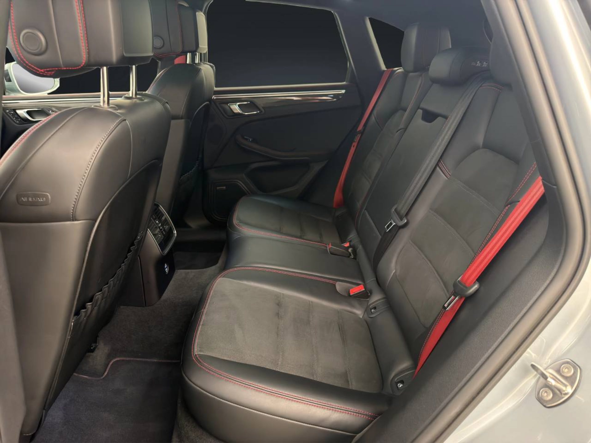 PORSCHE Macan GTS-image-14