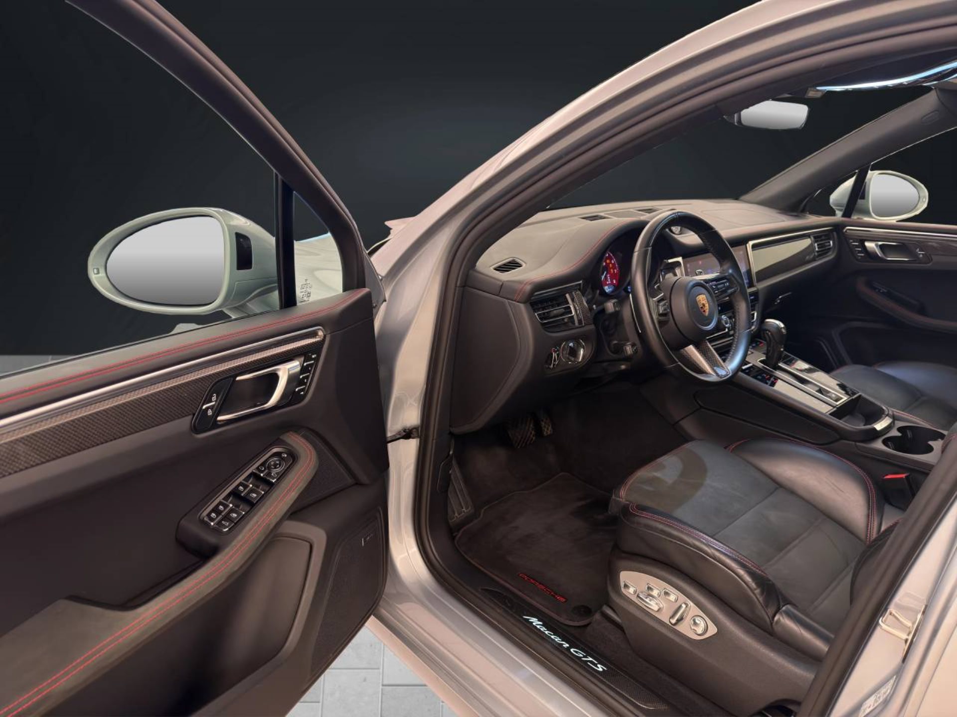 PORSCHE Macan GTS-image-3