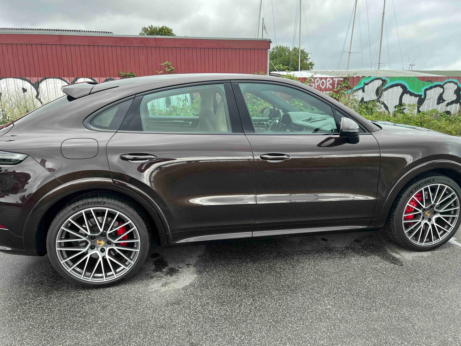 PORSCHE 4.0 V8 GTS Coupé-image-1
