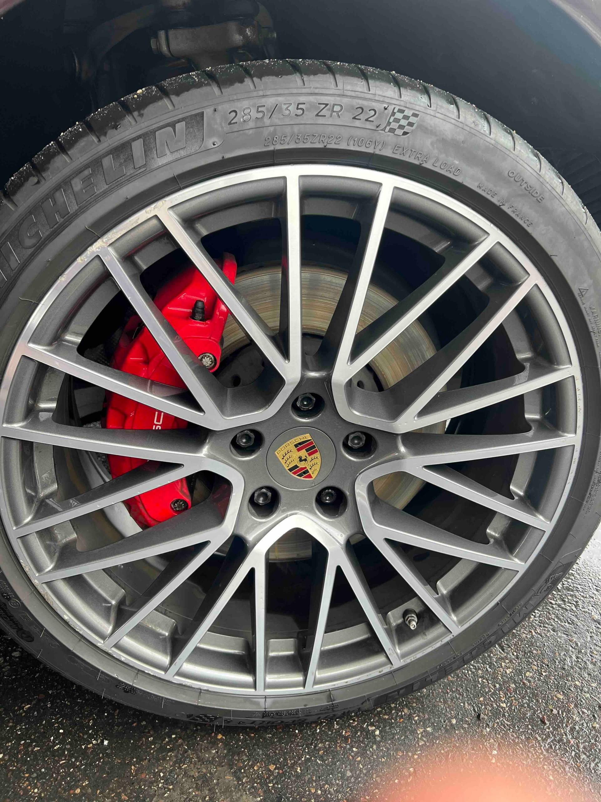 PORSCHE 4.0 V8 GTS Coupé-image-9