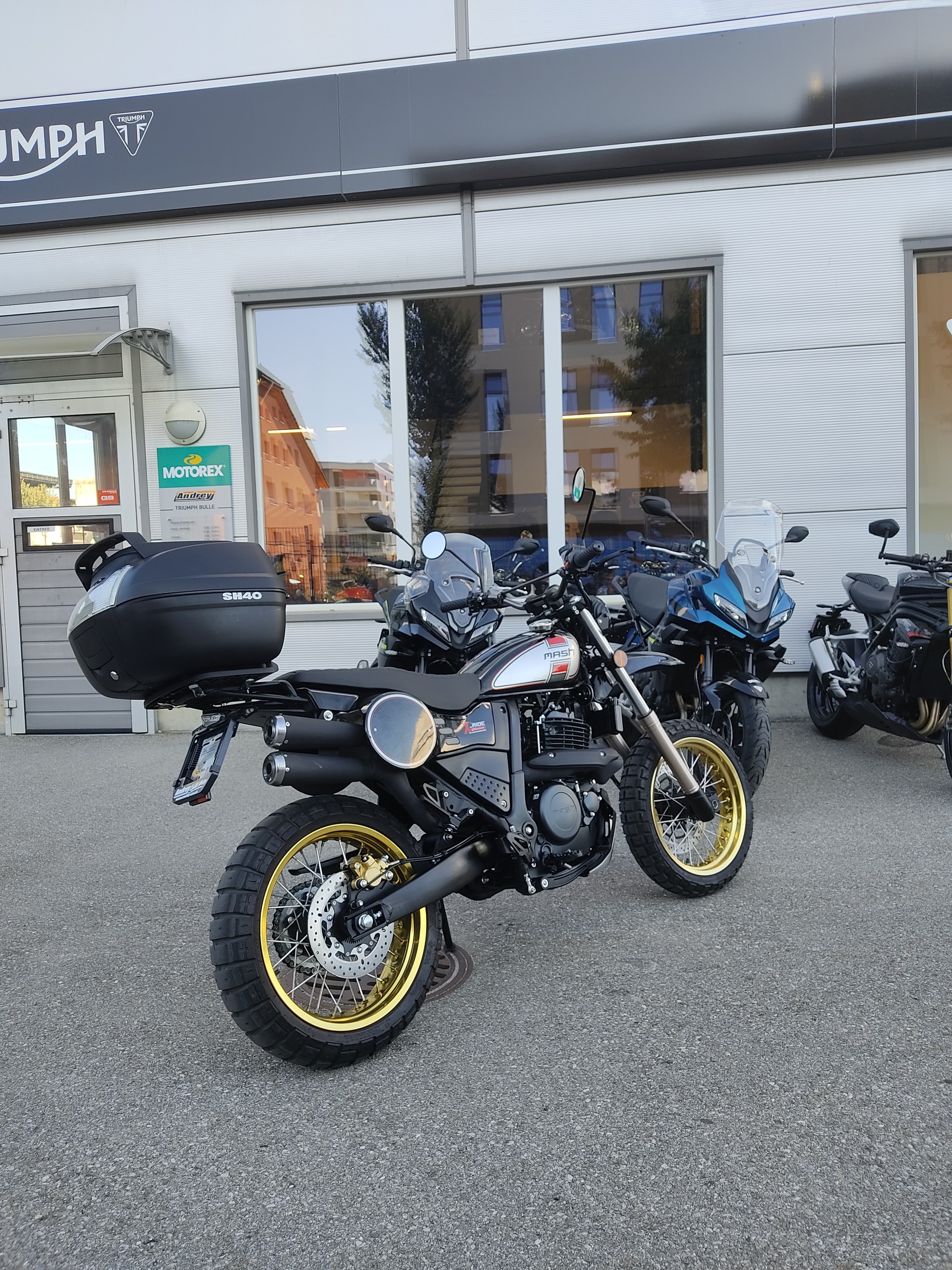 MASH 650 X-Ride-showroom-element-2
