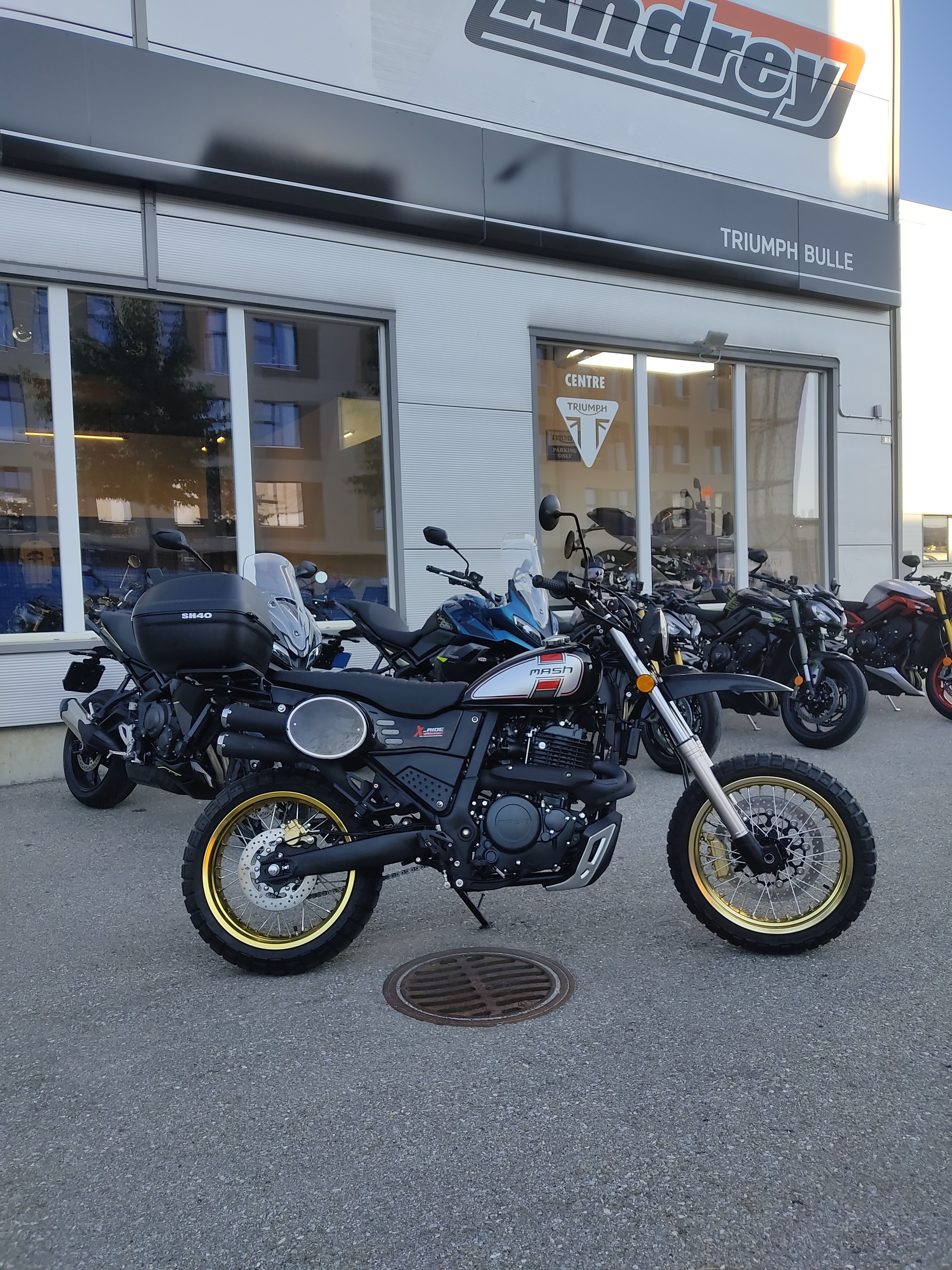 MASH 650 X-Ride-showroom-element-1