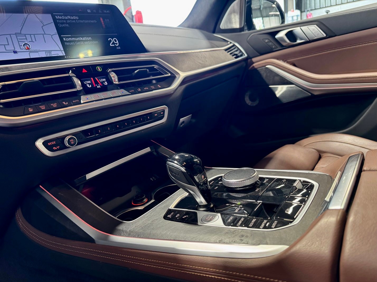 BMW X7 40i xDrive M-Sport-image-21