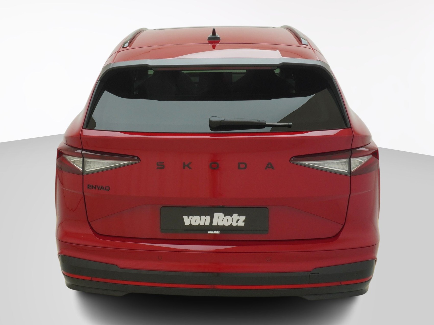SKODA Enyaq iV RS-Suite MAXX-image-2