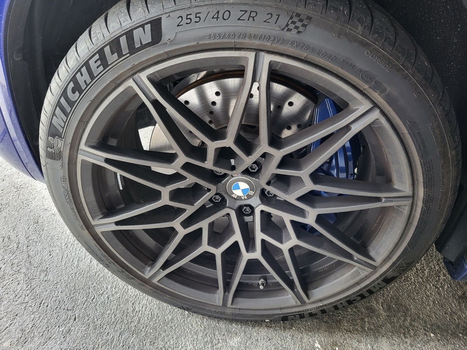 BMW M Competition-image-2