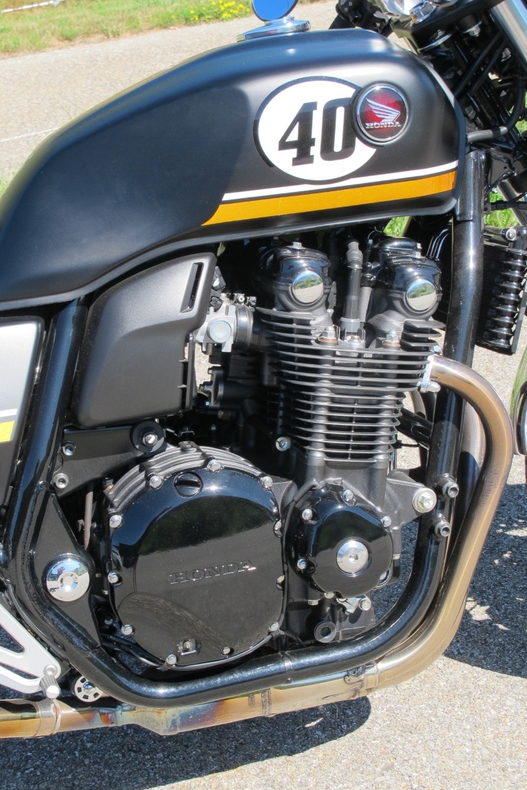 HONDA CB 1100 A ABS-image-10