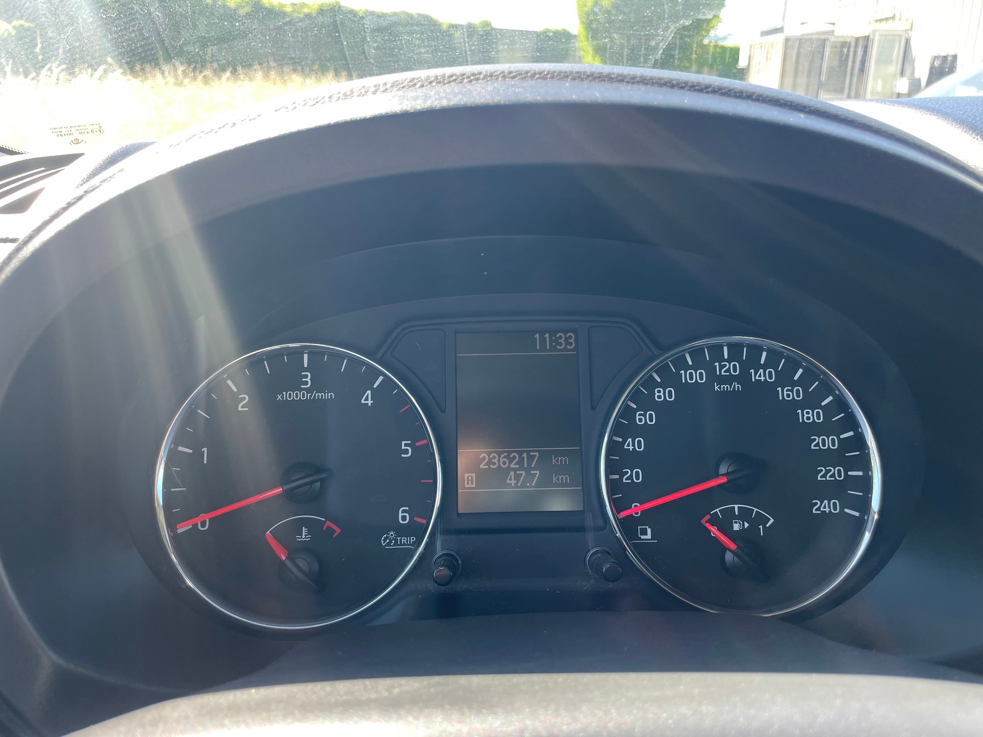 NISSAN X-Trail 2.0 dCi 16V SE-image-12