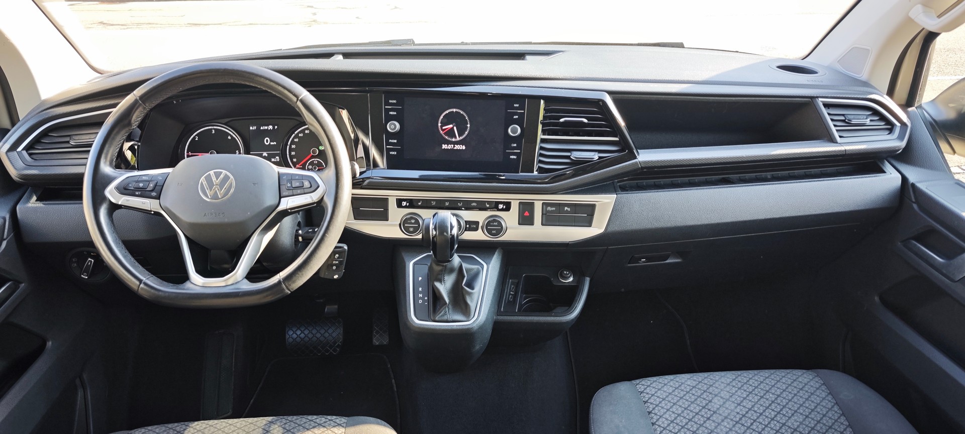 VW T6.1 Multivan 2.0 TDI Liberty Edition DSG-image-10