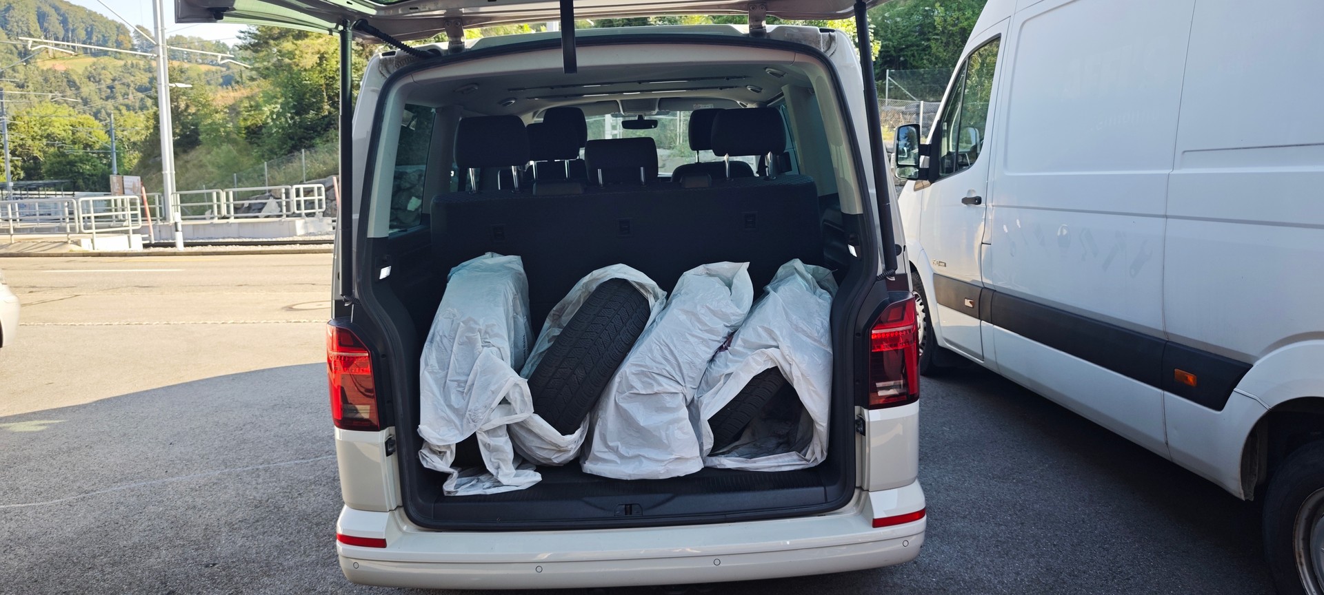 VW T6.1 Multivan 2.0 TDI Liberty Edition DSG-image-15