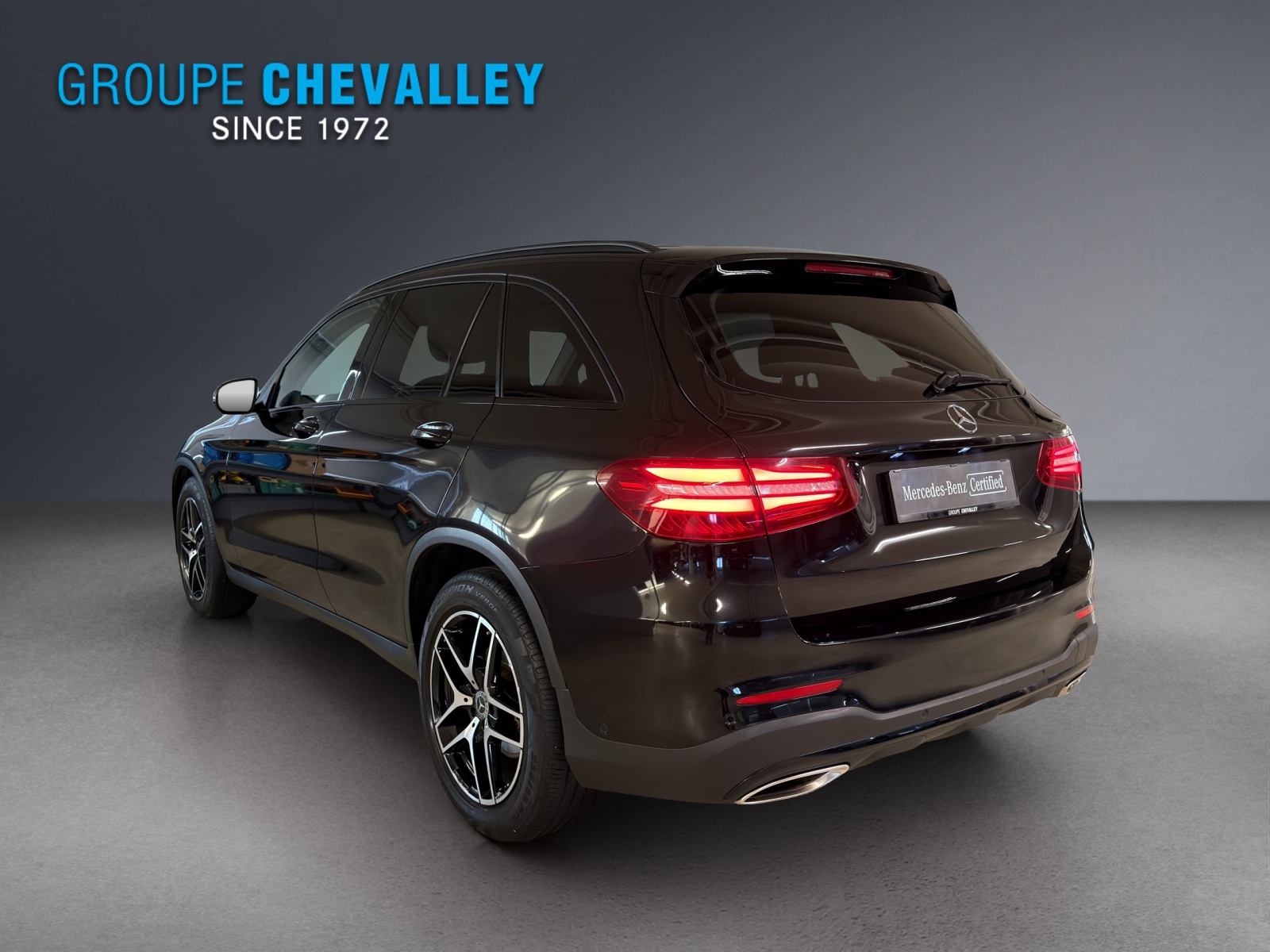 MERCEDES-BENZ GLC 250 AMG Line 4Matic-image-3