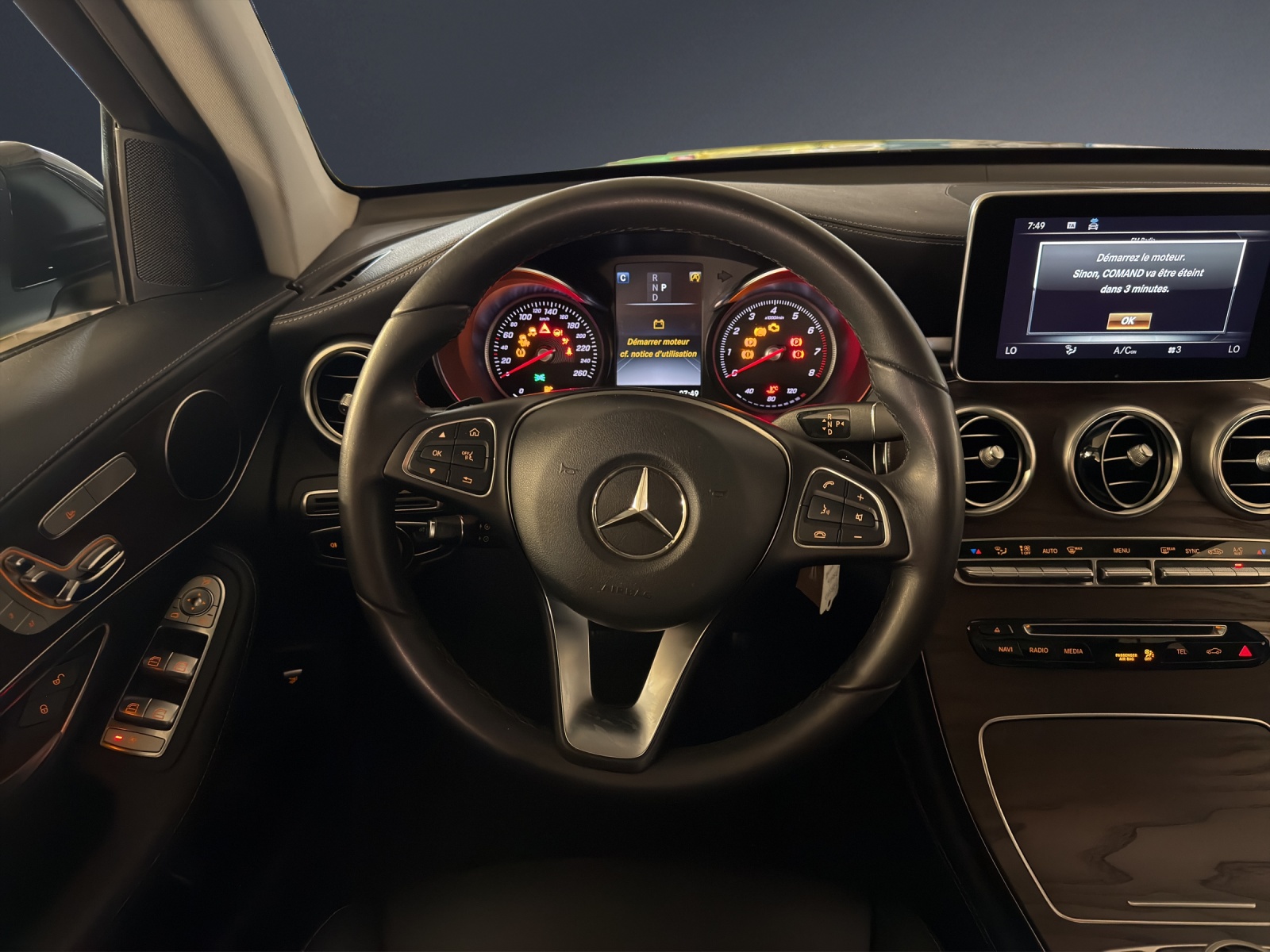 MERCEDES-BENZ GLC 250 AMG Line 4Matic-image-12