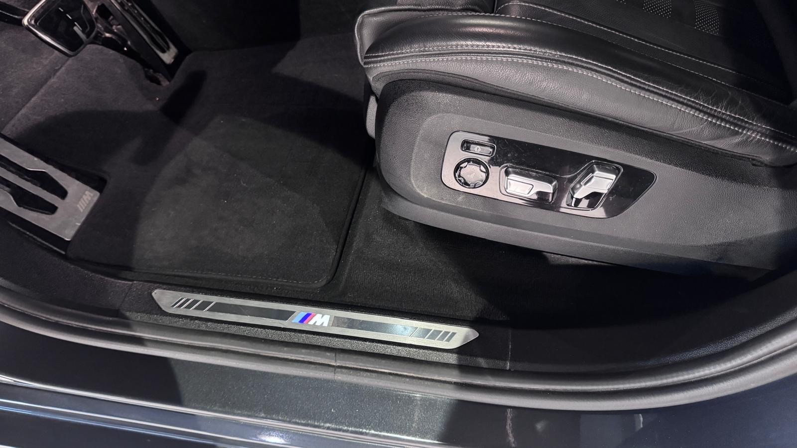 BMW X5 xDrive45e M Sport Steptronic-image-9