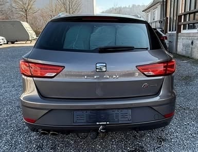 SEAT Leon ST 2.0 TDI CR FR 4Drive DSG-image-4