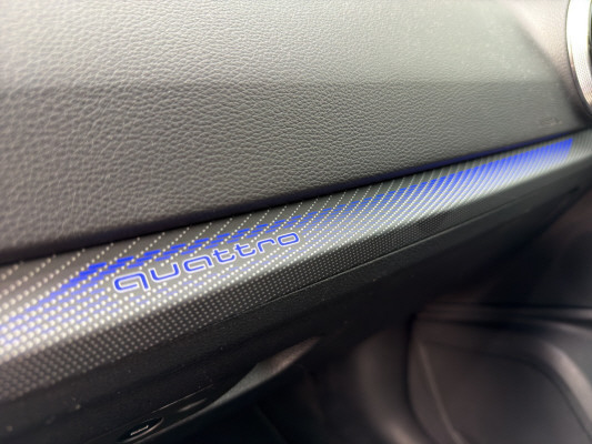 AUDI Q2 40 TFSI S line quattro-image-6