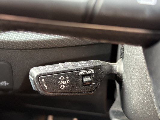 AUDI Q2 40 TFSI S line quattro-image-10
