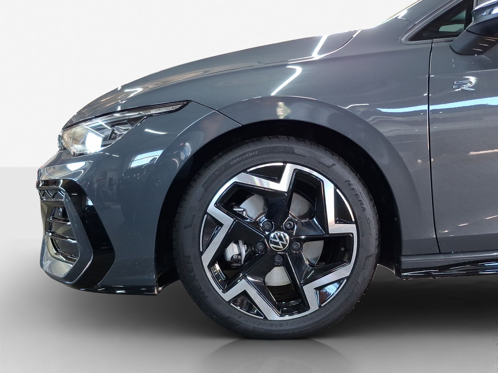 VW Golf 2.0 TSI R-Line DSG 4 Motion-image-14