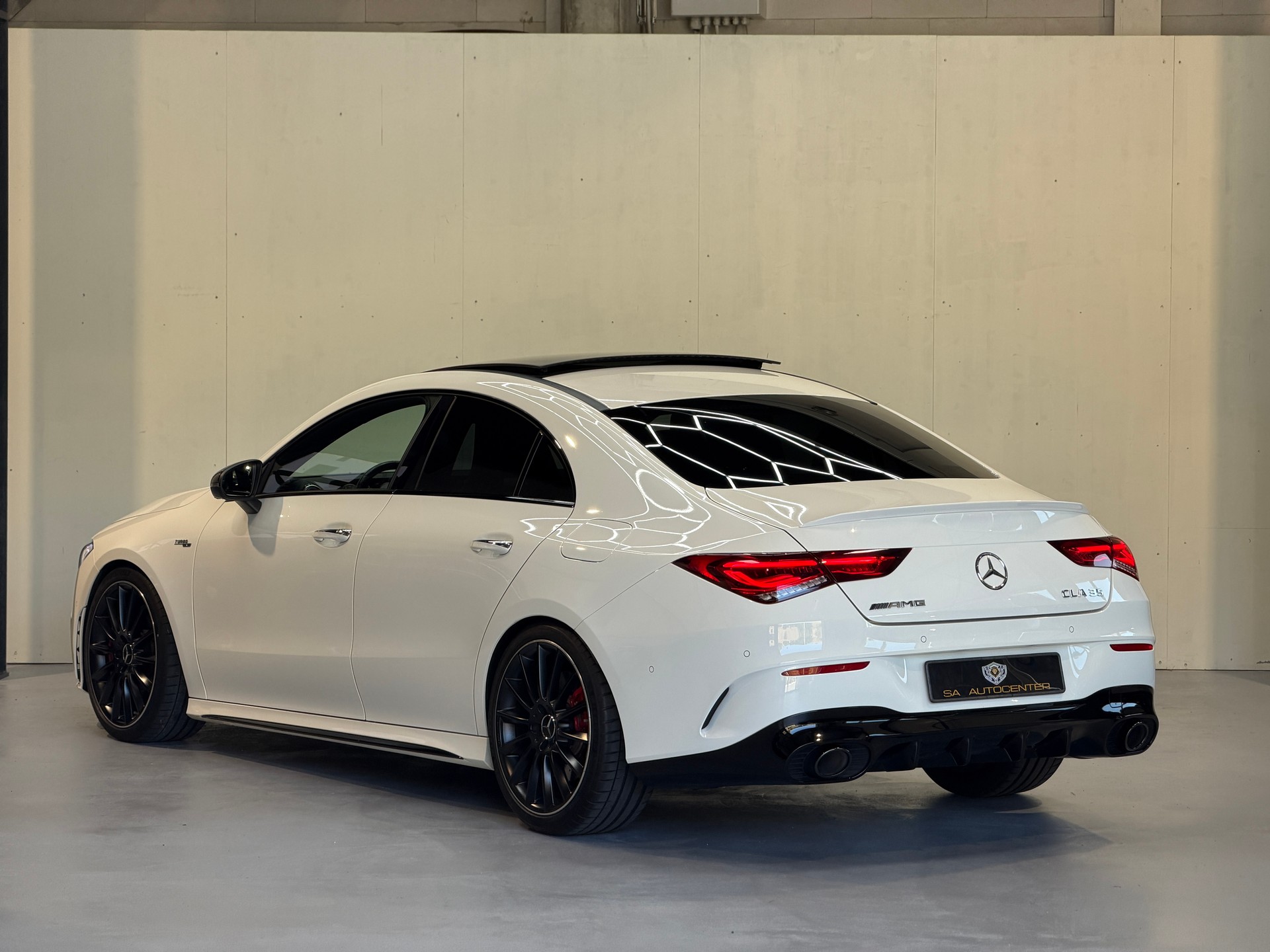 MERCEDES-BENZ CLA 35 AMG 4Matic 7G-DCT-image-5