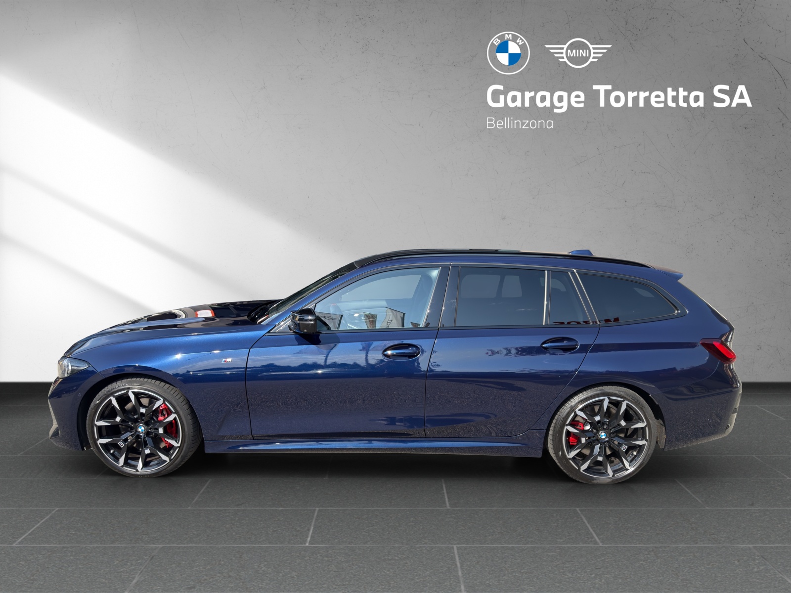 BMW M340d xDrive 48V Touring Steptronic M Sport Pro-showroom-element-1