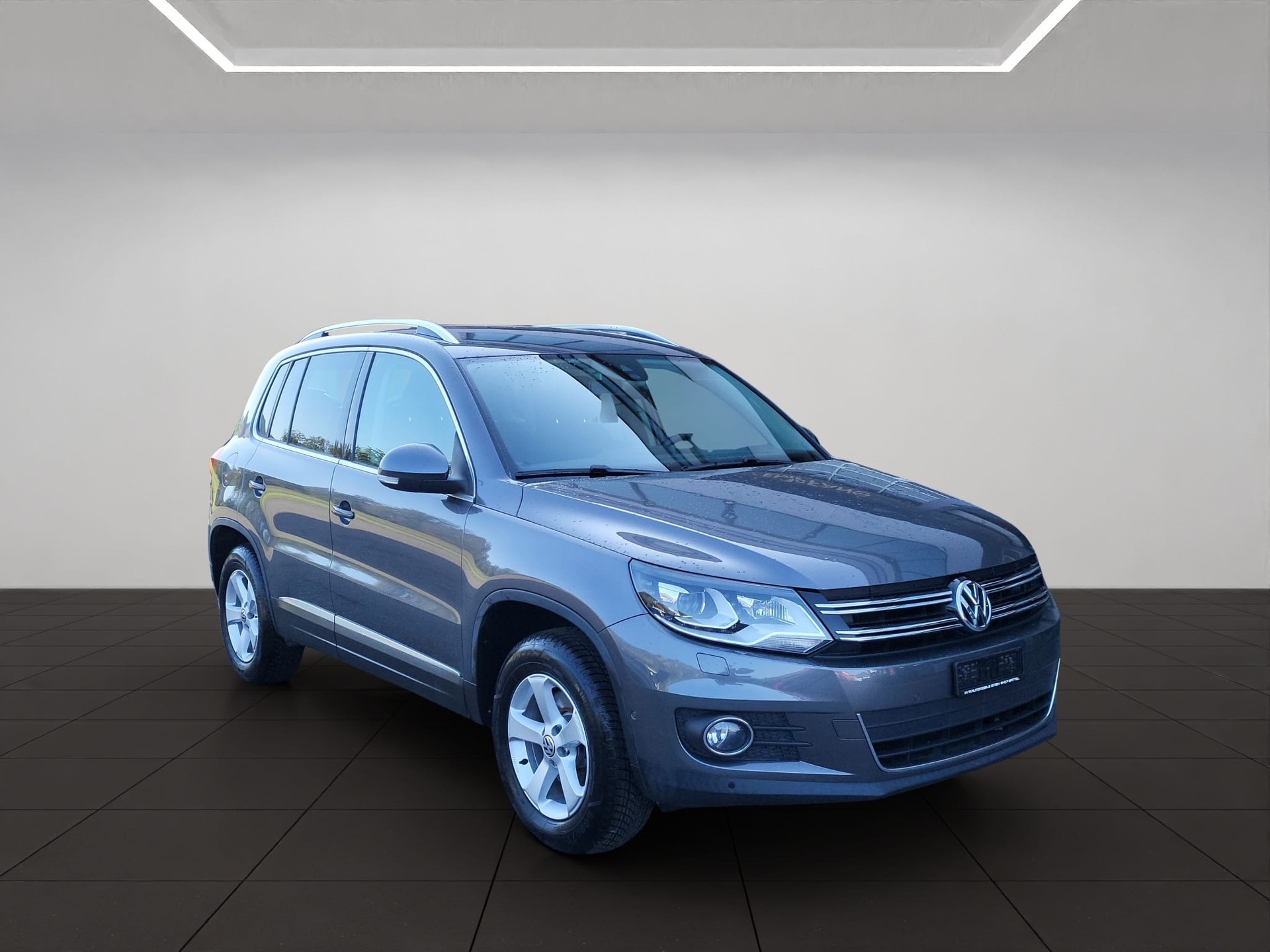 VW Tiguan 1.4 TSI Sport&Style 4Motion-image-2