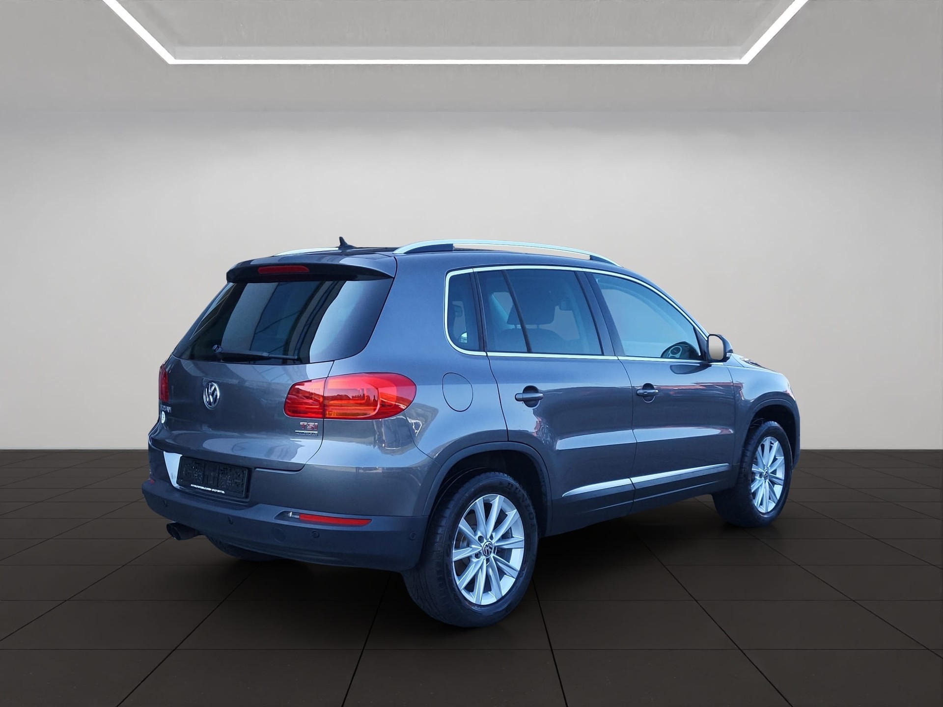 VW Tiguan 1.4 TSI Sport&Style 4Motion-image-1