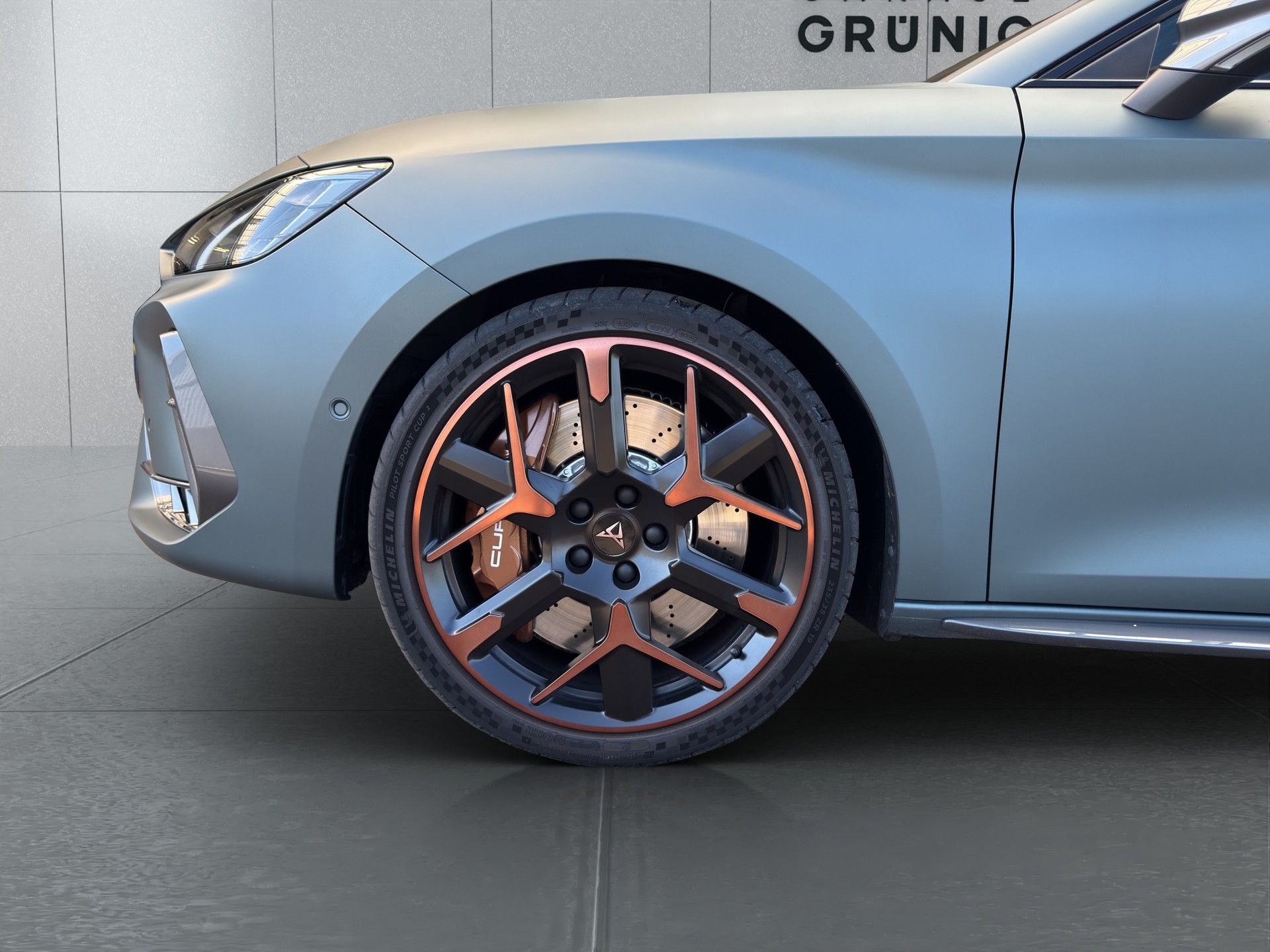 CUPRA LEON ST 2.0 TSI VZ DSG 4Drive-image-6