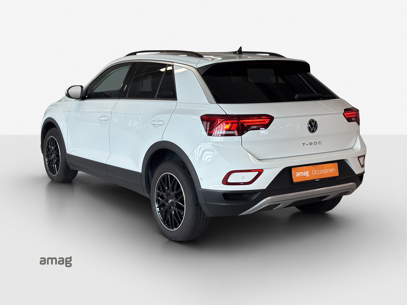 VW T-Roc 1.5 TSI EVO Life-image-2