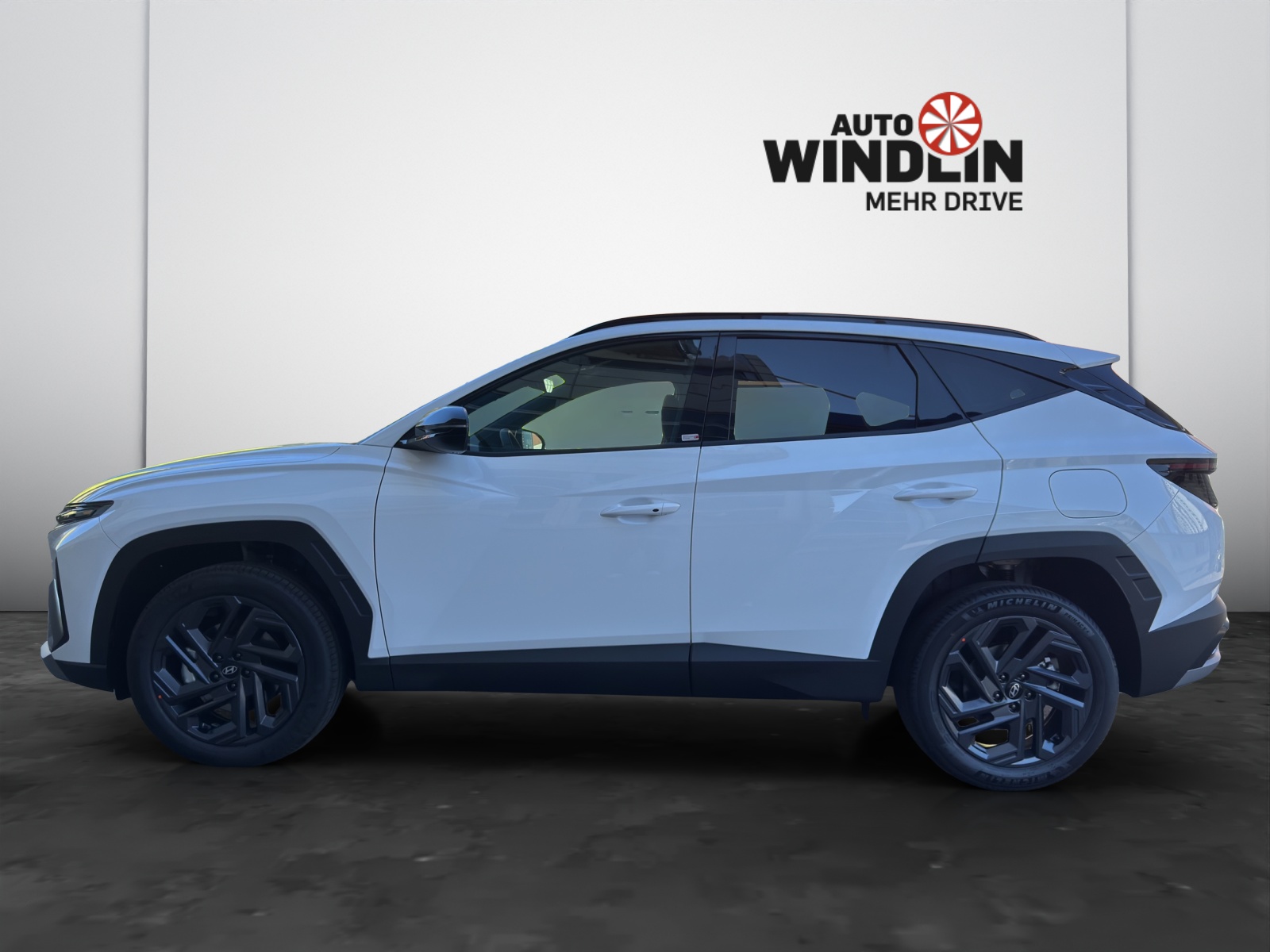 HYUNDAI Tucson 1.6 T-GDi HEV Origo Blackline 4WD MY27-image-2