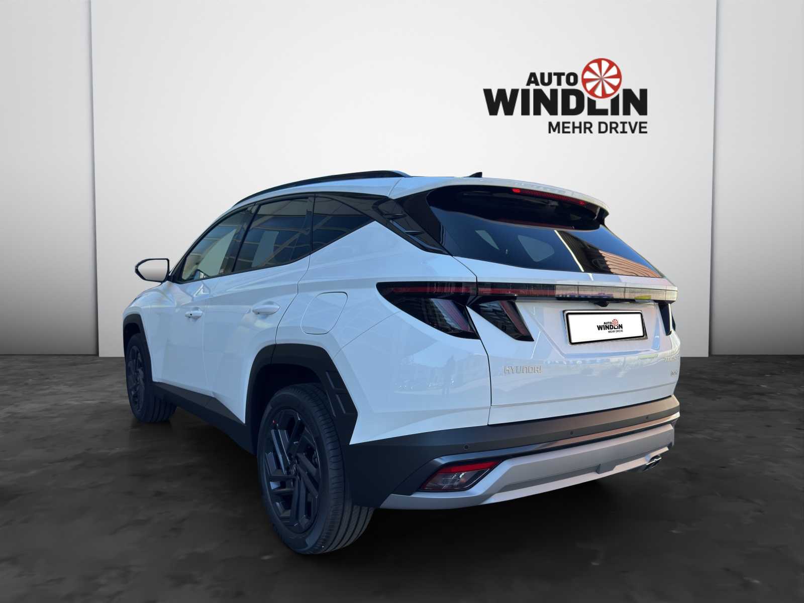 HYUNDAI Tucson 1.6 T-GDi HEV Origo Blackline 4WD MY27-image-3